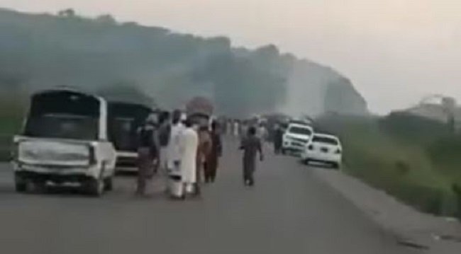 पाकिस्तानमा बन्दुकधारीद्वारा राजमार्गमा गाडी रोकी २२ जनाको हत्या