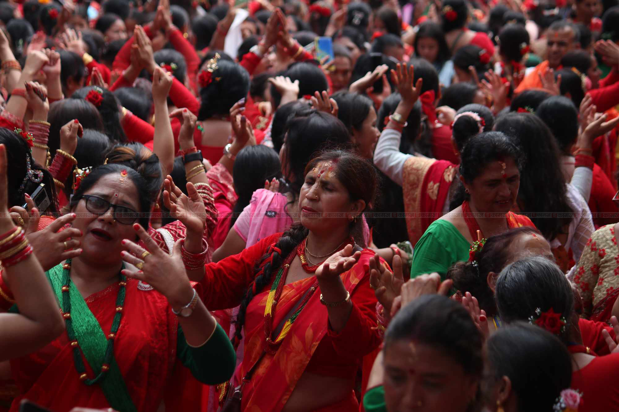 पशुपतिमा तीन लाख भक्तजनले गरे पुजा, आरधना