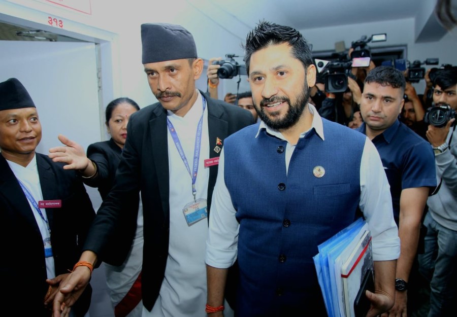 सहकारी अपचलनमा रवि लामिछाने दोषि ठहर