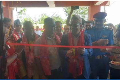 इलाका प्रशासन कार्यालय सुपौलीबाट सुरु भयो नागरिकता वितरण