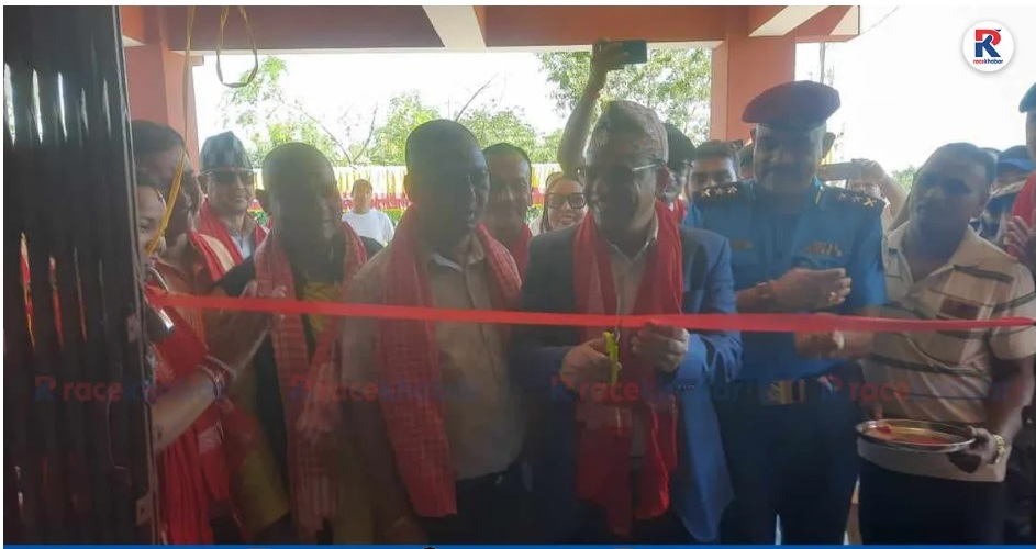 इलाका प्रशासन कार्यालय सुपौलीबाट सुरु भयो नागरिकता वितरण